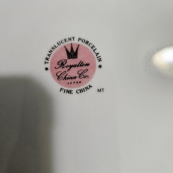 Royalton China Co Japan 9.5" Gold Trim Translucent Porcelain Plate - Picture 4 of 4